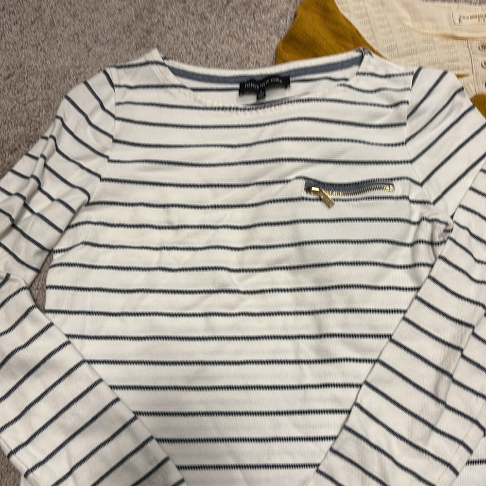 Women’s Sweater Set- Striped Cream - Picture 4 of 6